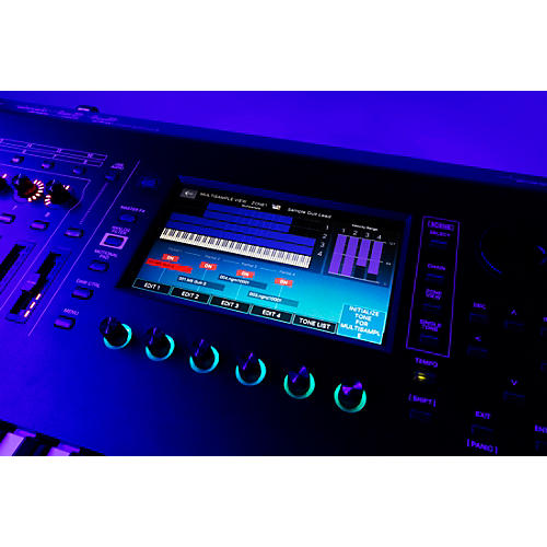 Roland FANTOM-7 Workstation With Z Stand