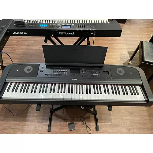 Used Yamaha DGX670