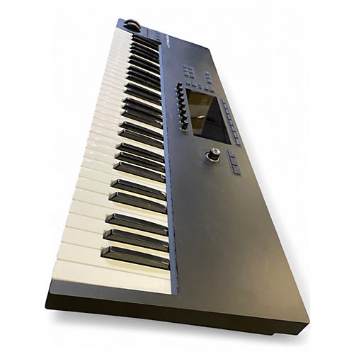 Used Native Instruments KONTROL S61 MK3 MIDI Controller