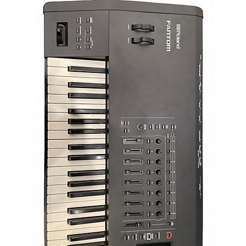 Used Roland Fantom 8 Keyboard Workstation