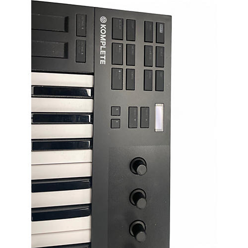 Used Native Instruments Komplete Kontrol M32 MIDI Controller