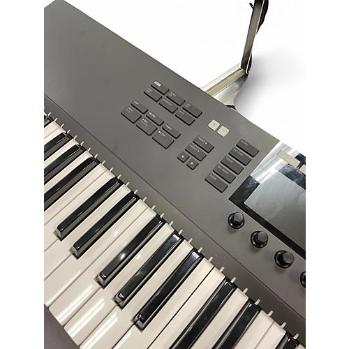 Used Native Instruments Komplete Kontrol S61 MIDI Controller