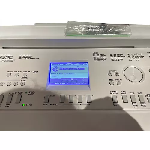 Used Yamaha DGX660W Digital Piano