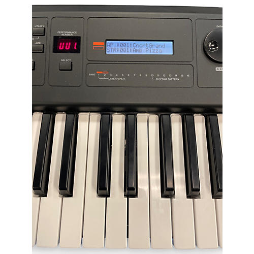 Used Yamaha MX61 61 Key Keyboard Workstation