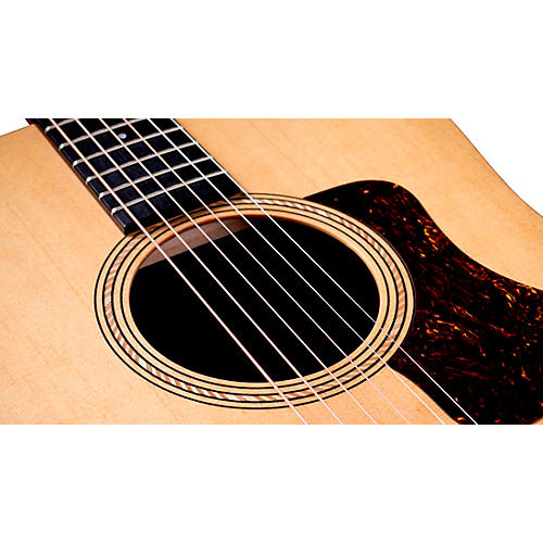 Taylor Academy 10e Dreadnought Acoustic-Electric Guitar Natural