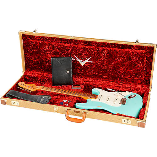 Fender Custom Shop Limited-Edition Fat '50s Stratocaster Relic Electric Guitar Aged India Ivory