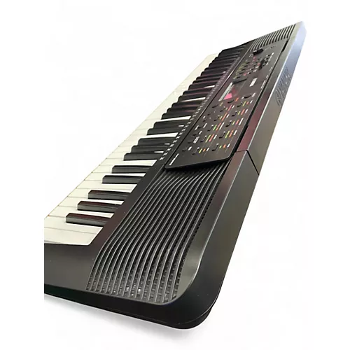 Used Yamaha PSRE283 Portable Keyboard