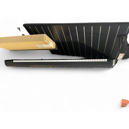 Used KORG KROSS 2 88 Key Keyboard Workstation