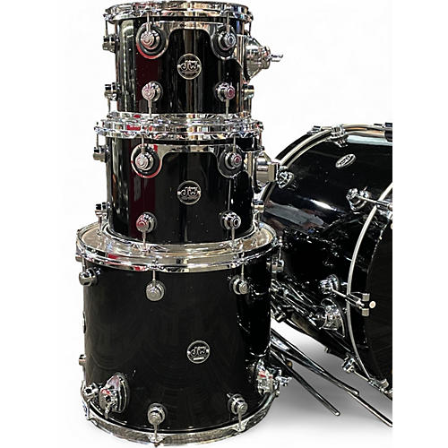 Used DW 4 Piece Performance Series Black Mirra Drum Kit Black Mirra