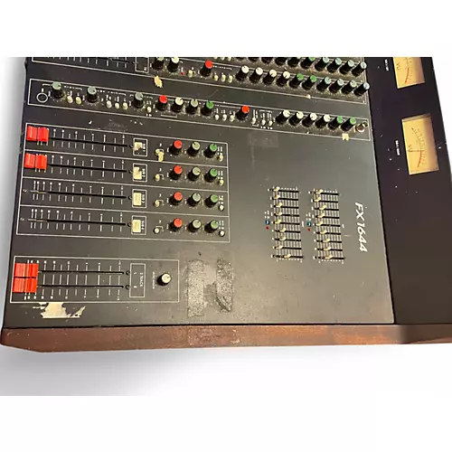 Used Carvin FX1644 Powered Mixer