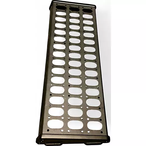 Used Livewire PB300 Pedal Board