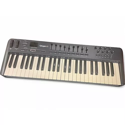 Used M-audio oxygen 49