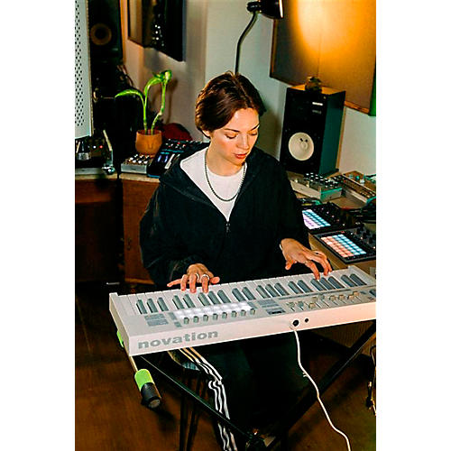 Novation Launchkey 49 MK4 Keyboard Controller White