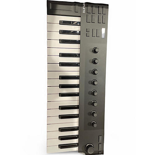 Used Native Instruments Komplete Kontrol M32 MIDI Controller
