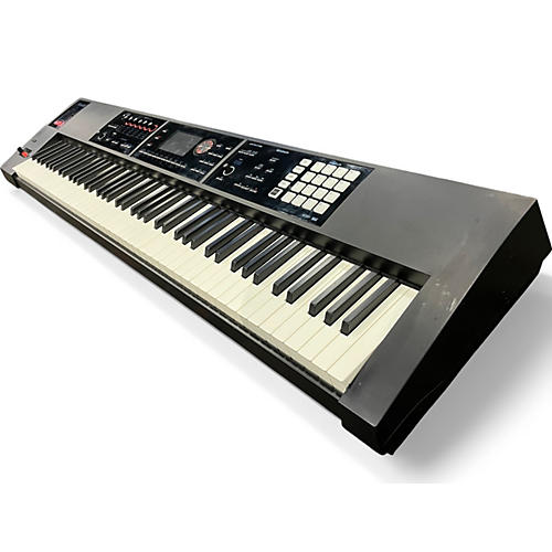 Used 2010s Roland FA08 Keyboard Workstation