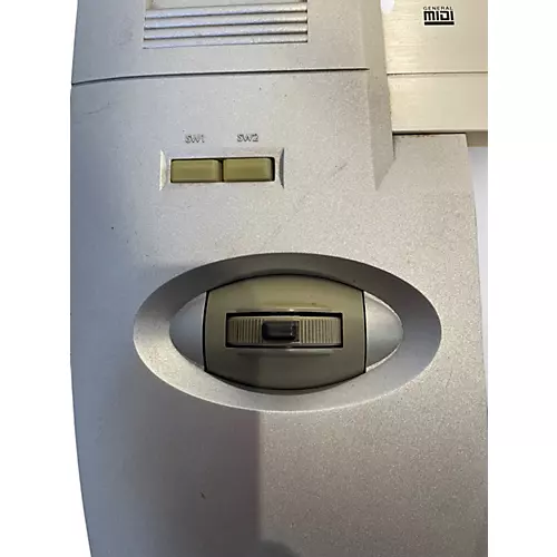 Used KORG Triton Le 61 Key Keyboard Workstation