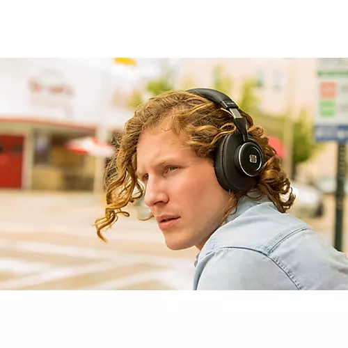 PreSonus Eris HD10BT Professional Headphones With Active Noise Canceling and Bluetooth Wireless Technology