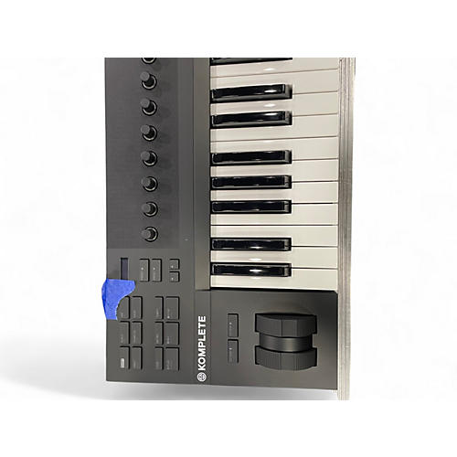 Used Native Instruments Komplete Kontrol A25 MIDI Controller