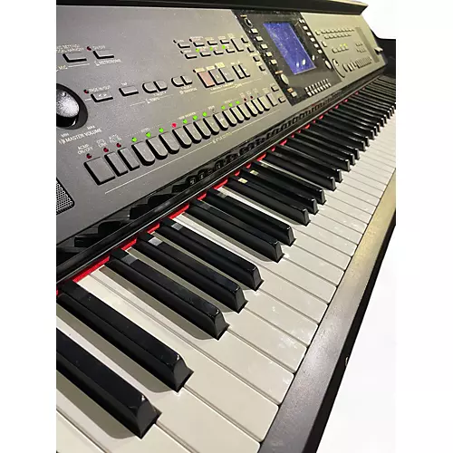 Used Yamaha Clavinova CVP-303 Digital Piano