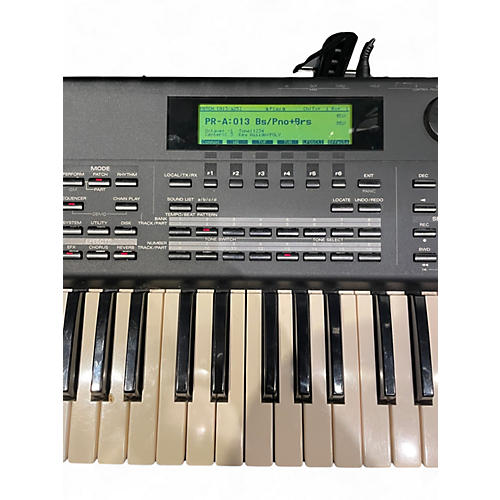 Used Roland XP-60 Keyboard Workstation