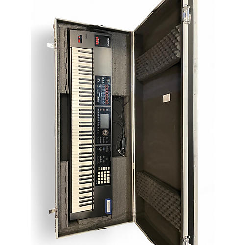 Used Roland FA08 Keyboard Workstation