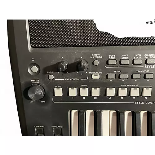 Used Yamaha SX-600 Arranger Keyboard