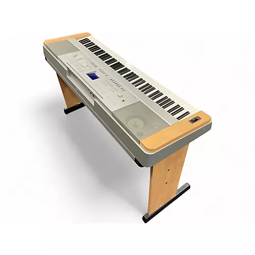 Used Yamaha DGX640 88 Key Digital Piano