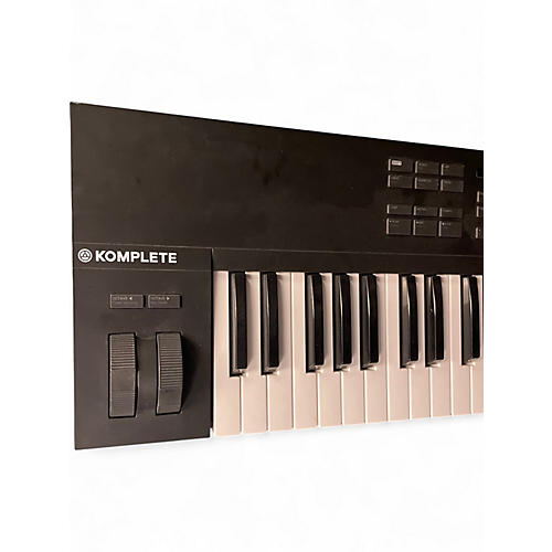 Used Native Instruments Komplete Kontrol A61 MIDI Controller