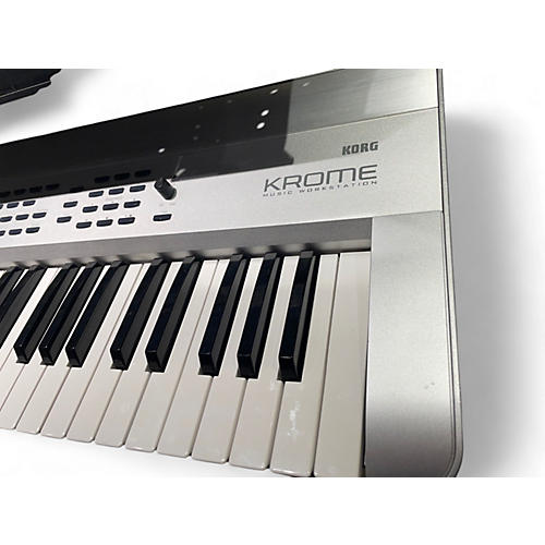 Used KORG Krome 73 Key Keyboard Workstation