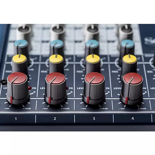 Soundcraft Notepad-12FX Small Format 12 Channel Analog Mixing Console w/ USB I/O & Effects