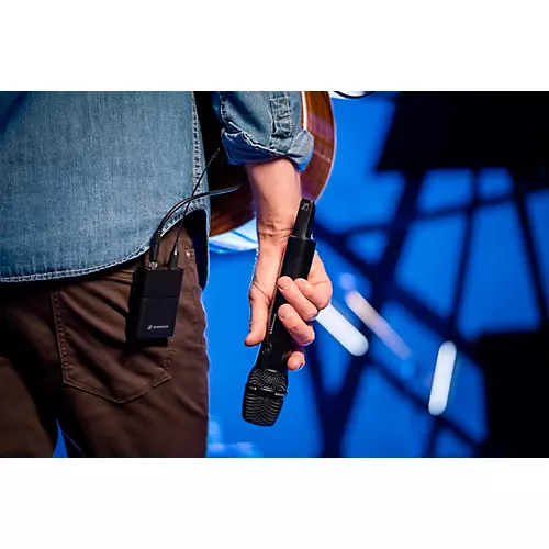 Sennheiser EW-D Evolution Wireless Digital System With ME 2 Omnidirectional Lavalier and 835 Microphone Module Q1-6