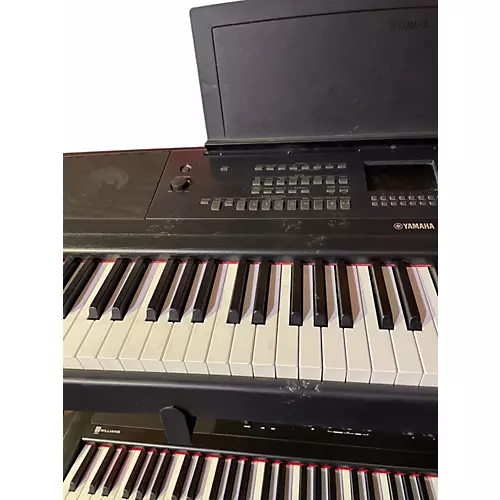 Used Yamaha DGX670B
