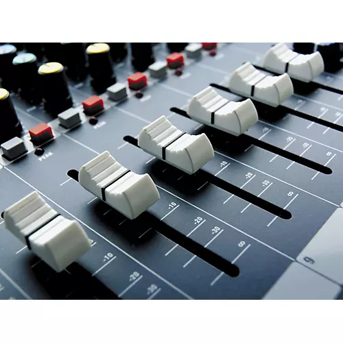 Soundcraft EPM6 6-Channel Multi-Format Mixer