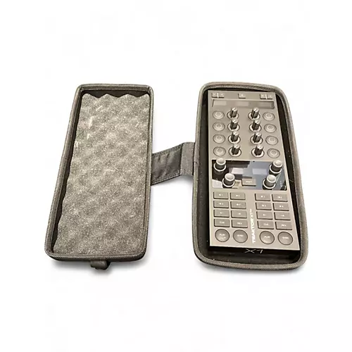 Used Native Instruments Traxtor X1 MK3 DJ Controller