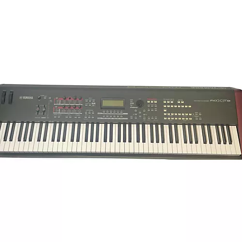 Used Yamaha MOXF8 88 Key Keyboard Workstation