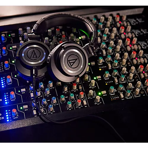 Audio-Technica ATH-M50x Closed-Back Studio Monitoring Headphones Black