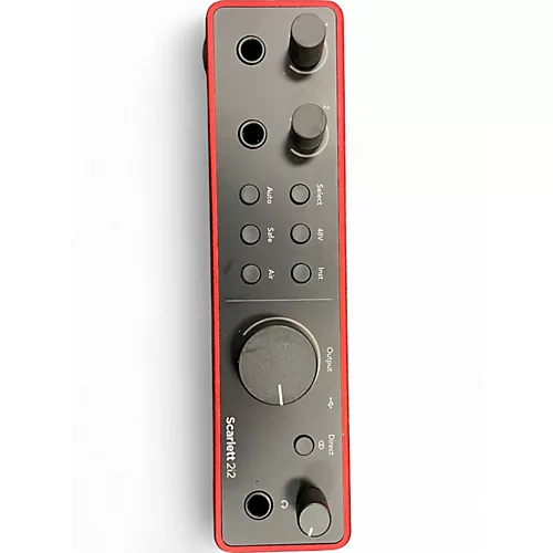 Used Focusrite SCARLETT 2I2 GEN 4 STUDIO BUNDLE Audio Interface