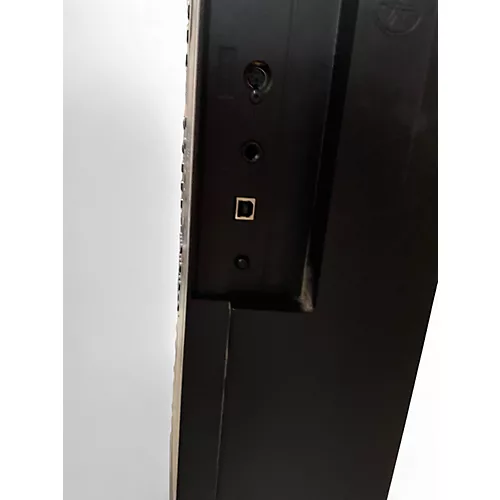 Used Yamaha DGX660 Portable Keyboard