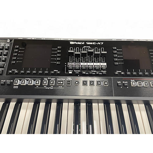 Used Roland E-A7 Arranger Keyboard