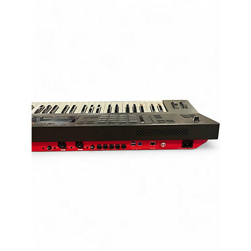 Used Akai Professional MPC Key 61 Keyboard Workstation