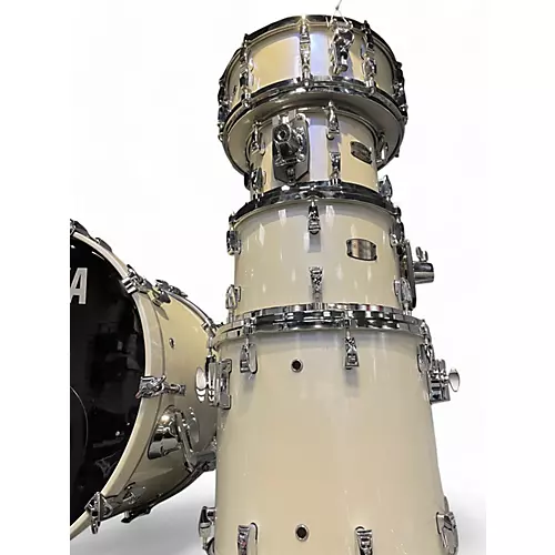 Used Yamaha 5 Piece Absolute Hybrid Maple Alpine White Drum Kit Alpine White