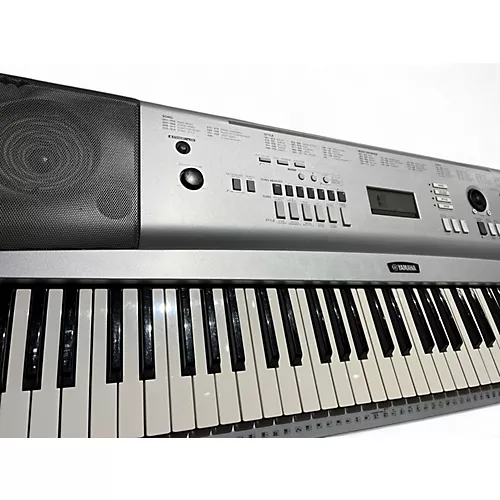 Used Yamaha DGX220 Portable Keyboard