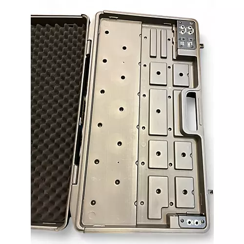 Used BOSS BCB90X Pedal Board