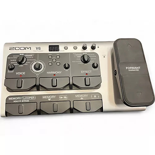 Used Zoom v6 Multi Effects Processor