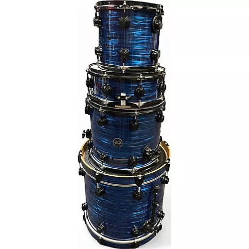 Used DW 4 piece Collector's Series Trans Blue Drum Kit Trans Blue