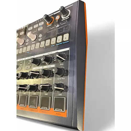 Used AKG PERCEPTION SR45/PT45 Instrument Wireless System