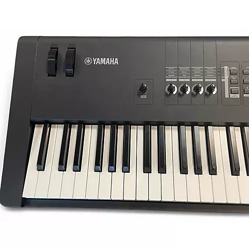 Used Yamaha MX88 Synthesizer