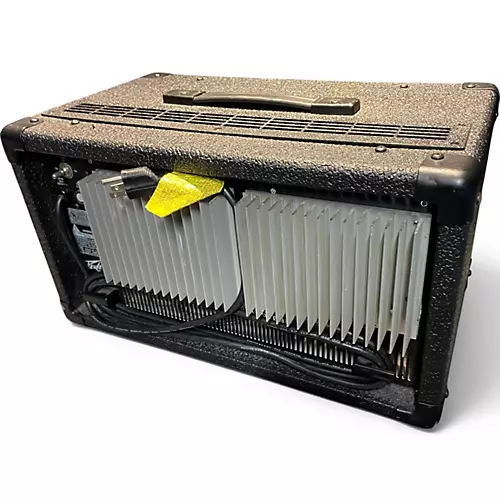 Used Peavey xr680E Powered Mixer