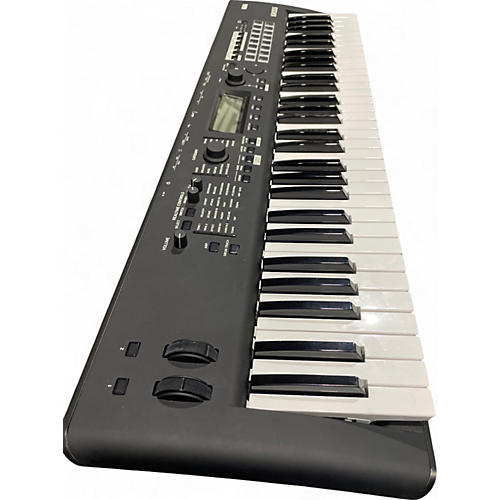 Used KORG Kross 61 Key Keyboard Workstation