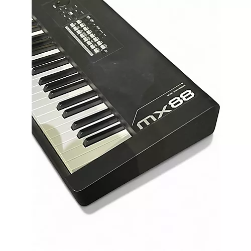 Used Yamaha MX88 Synthesizer